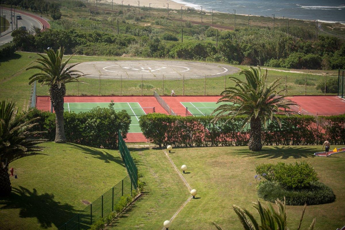 Hotel Solverde Spa And Wellness Center Vila Nova de Gaia Exteriér fotografie Tennis courts at the Stellenbosch University